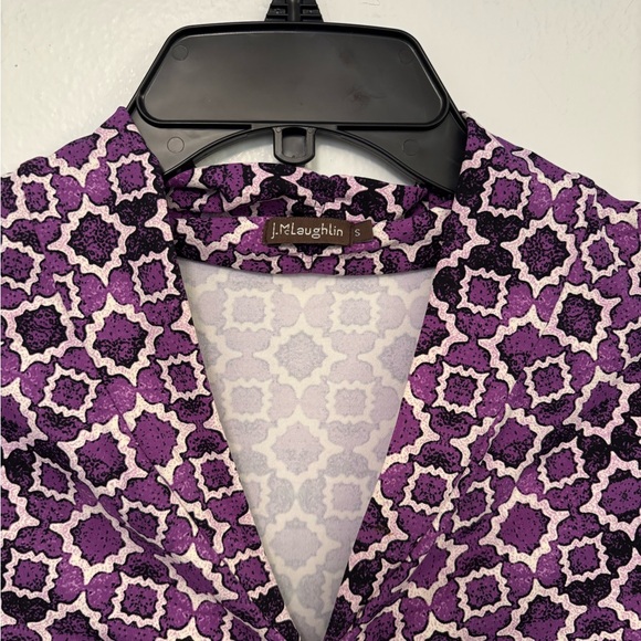J McLaughin Purple Geometric Women's Top v neck ruched stretchy s - Picture 2 of 4